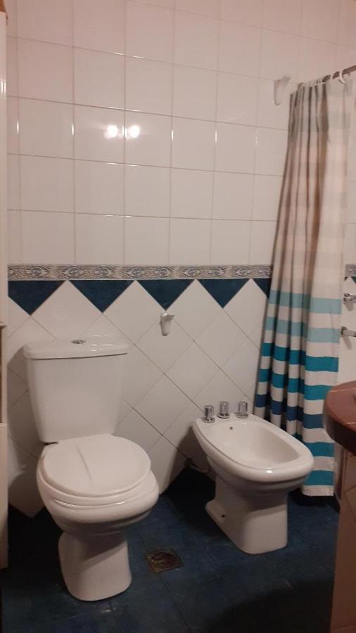 Casa Confortable - Parque Central - Estacionamiento, Patio, 3 Banos, 5 Habitaciones - La Cieneguita Zewnętrze zdjęcie