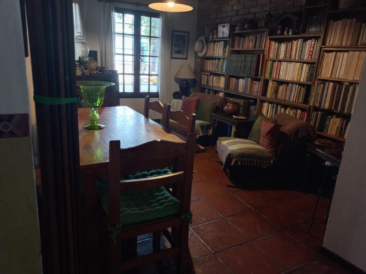 Casa Confortable - Parque Central - Estacionamiento, Patio, 3 Banos, 5 Habitaciones - La Cieneguita Zewnętrze zdjęcie