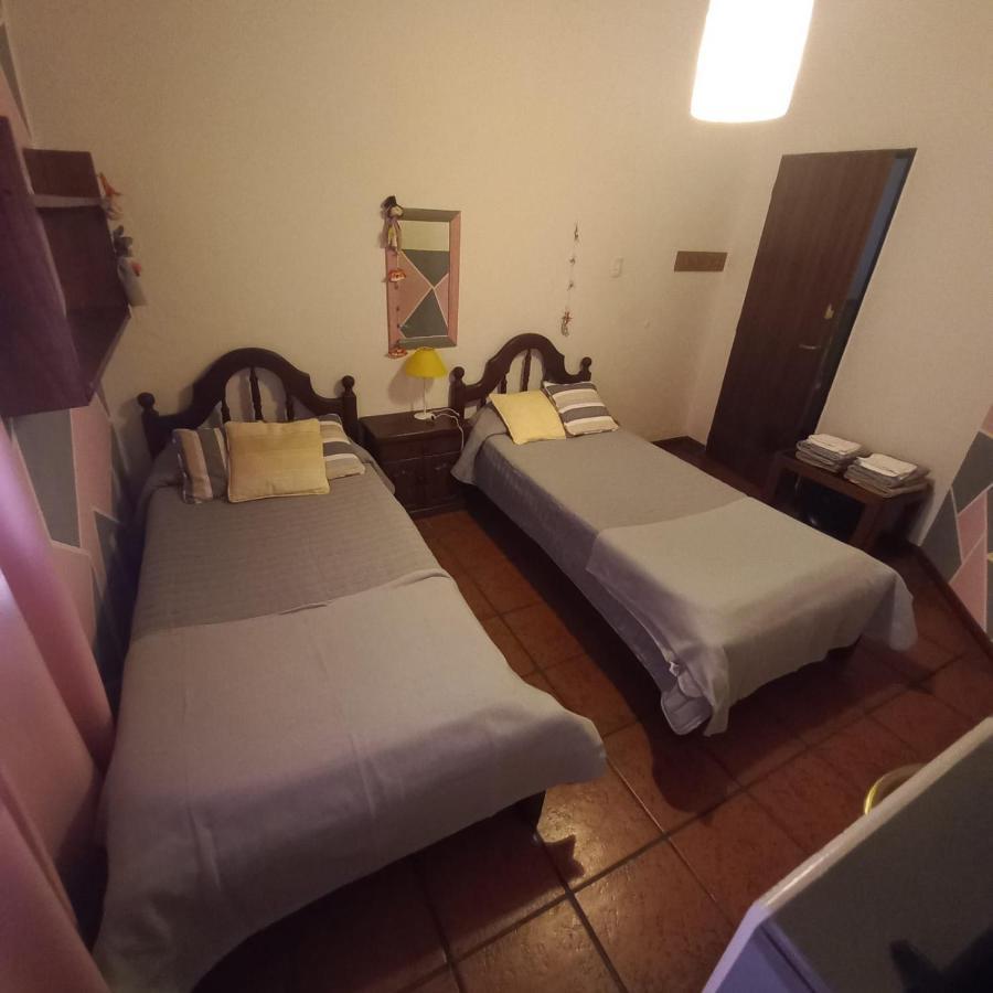 Casa Confortable - Parque Central - Estacionamiento, Patio, 3 Banos, 5 Habitaciones - La Cieneguita Zewnętrze zdjęcie