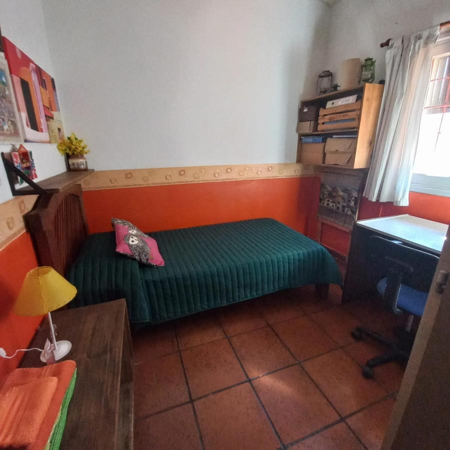 Casa Confortable - Parque Central - Estacionamiento, Patio, 3 Banos, 5 Habitaciones - La Cieneguita Zewnętrze zdjęcie