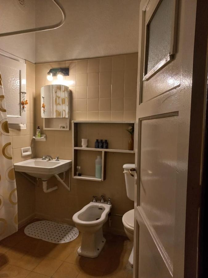 Casa Confortable - Parque Central - Estacionamiento, Patio, 3 Banos, 5 Habitaciones - La Cieneguita Zewnętrze zdjęcie