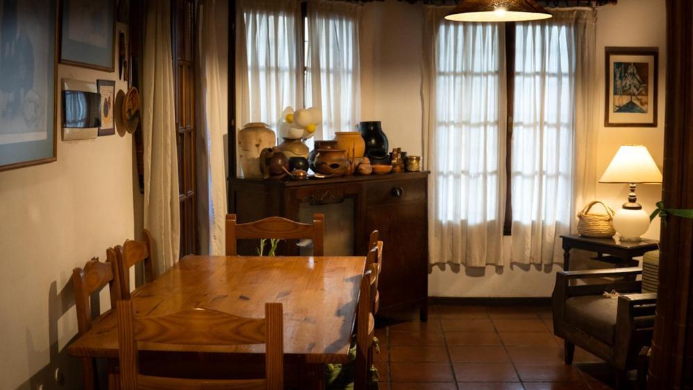 Casa Confortable - Parque Central - Estacionamiento, Patio, 3 Banos, 5 Habitaciones - La Cieneguita Zewnętrze zdjęcie